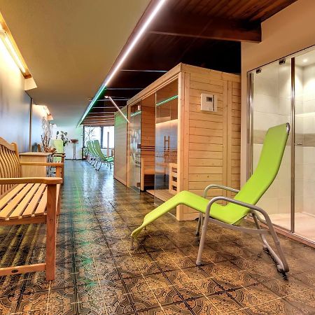 Hotel Kapriol Фольгарида Экстерьер фото