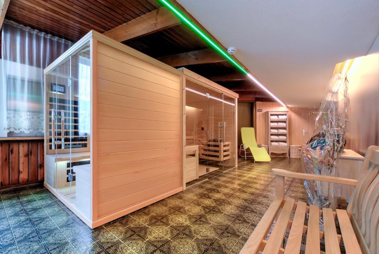 Hotel Kapriol Фольгарида Экстерьер фото
