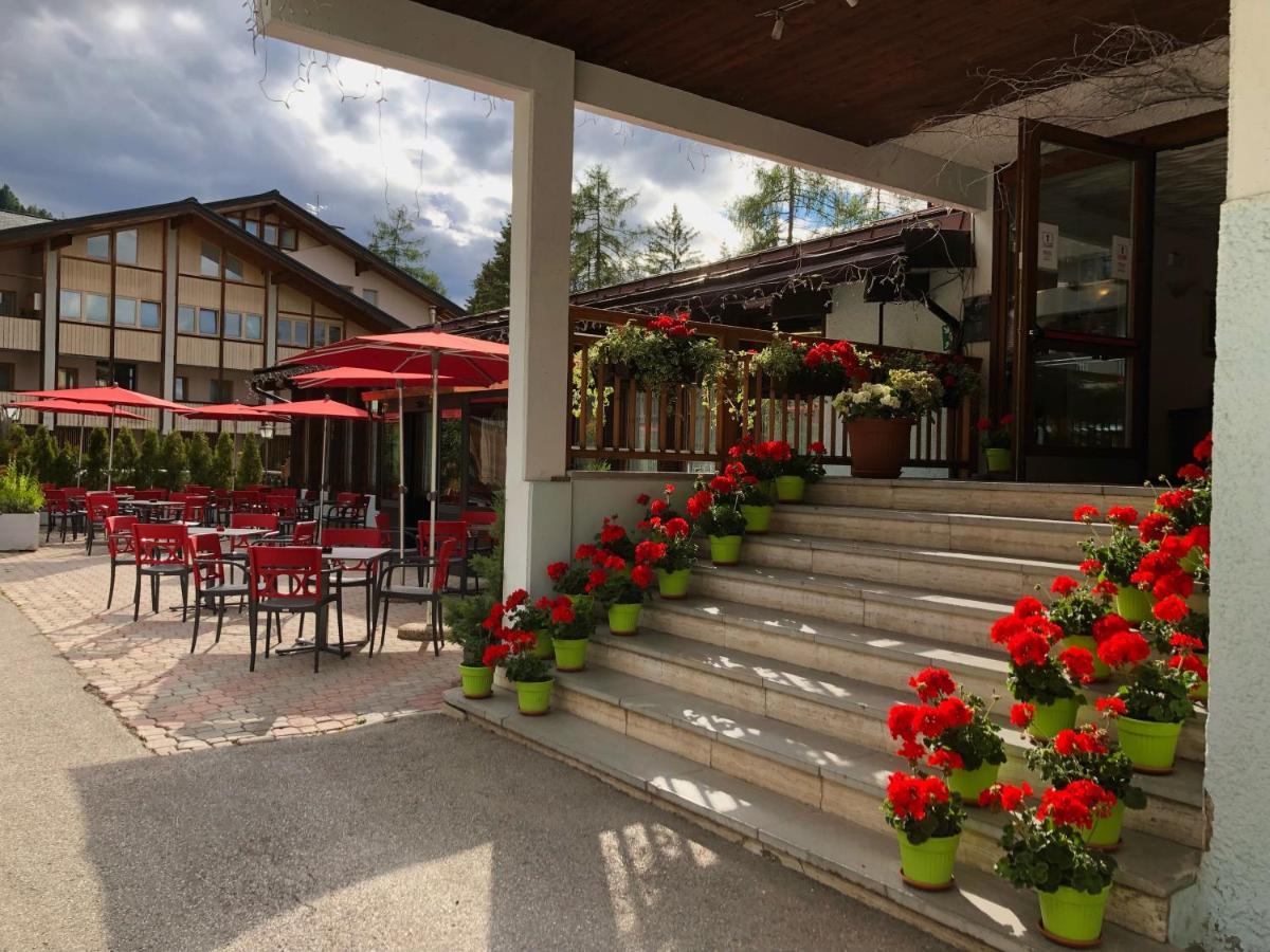 Hotel Kapriol Фольгарида Экстерьер фото